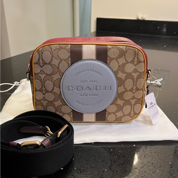 Coach Dempsey Camera Bag in Signature Jacquard with Patch - Picture 6 of 14